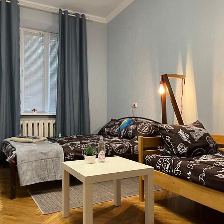 Ararat-Klovskaya Hostel-Apartments Kiev Buitenkant foto