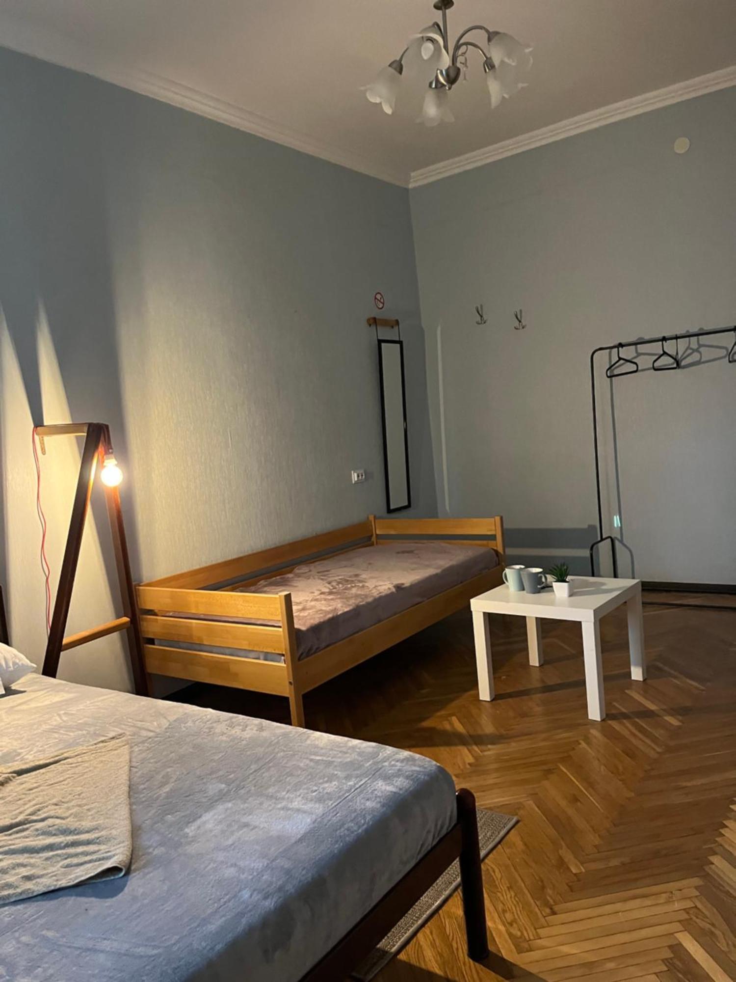 Ararat-Klovskaya Hostel-Apartments Kiev Buitenkant foto