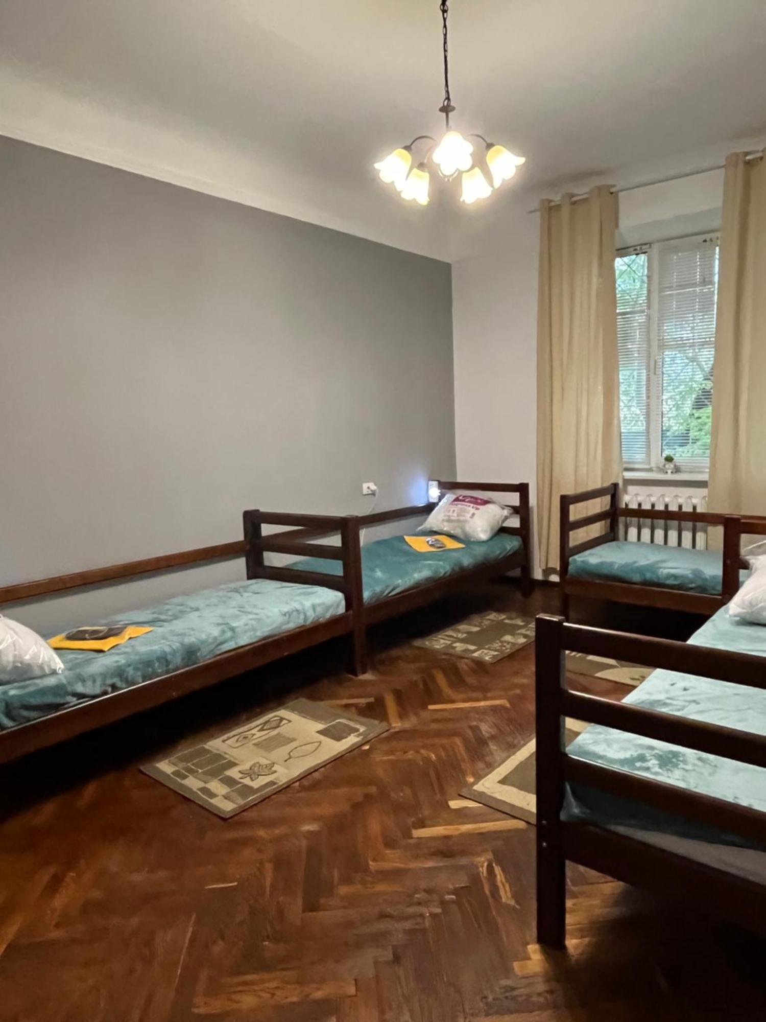 Ararat-Klovskaya Hostel-Apartments Kiev Buitenkant foto