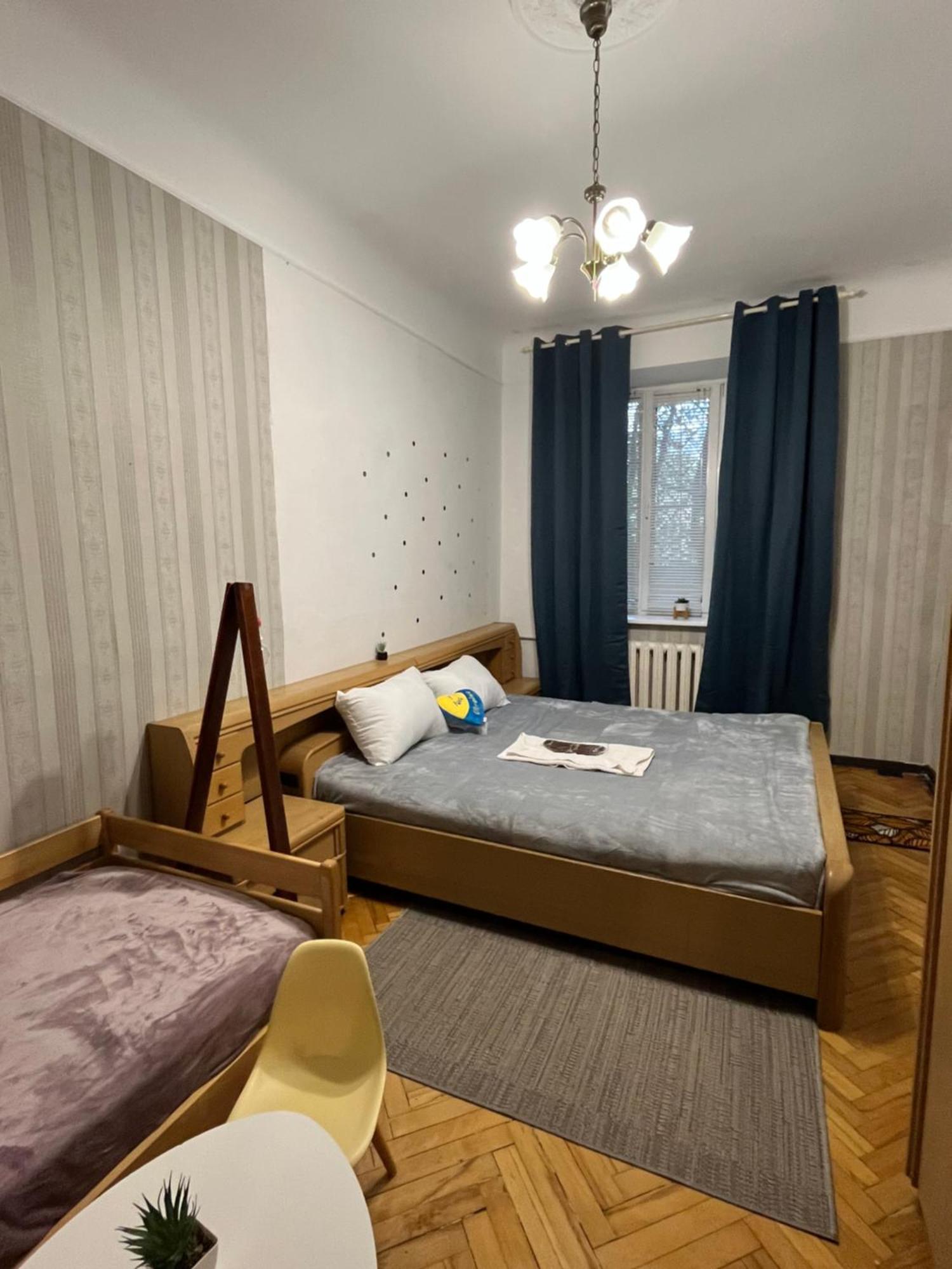 Ararat-Klovskaya Hostel-Apartments Kiev Buitenkant foto