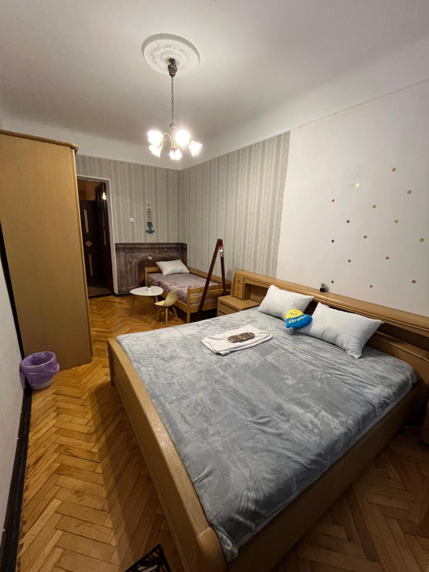 Ararat-Klovskaya Hostel-Apartments Kiev Buitenkant foto